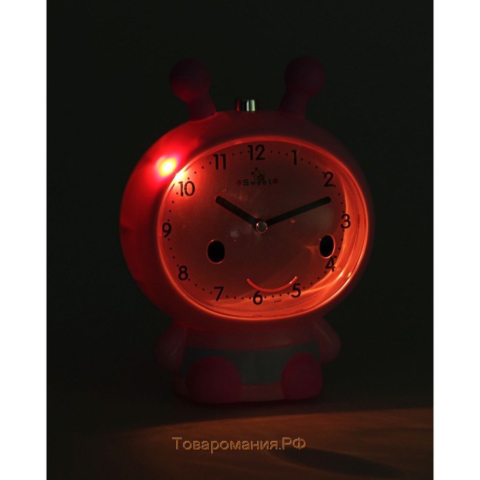 Часы - будильник настольные "Пчела" с подсветкой, циферблат 9 х 10.5 см, 13 х 17 см, АА